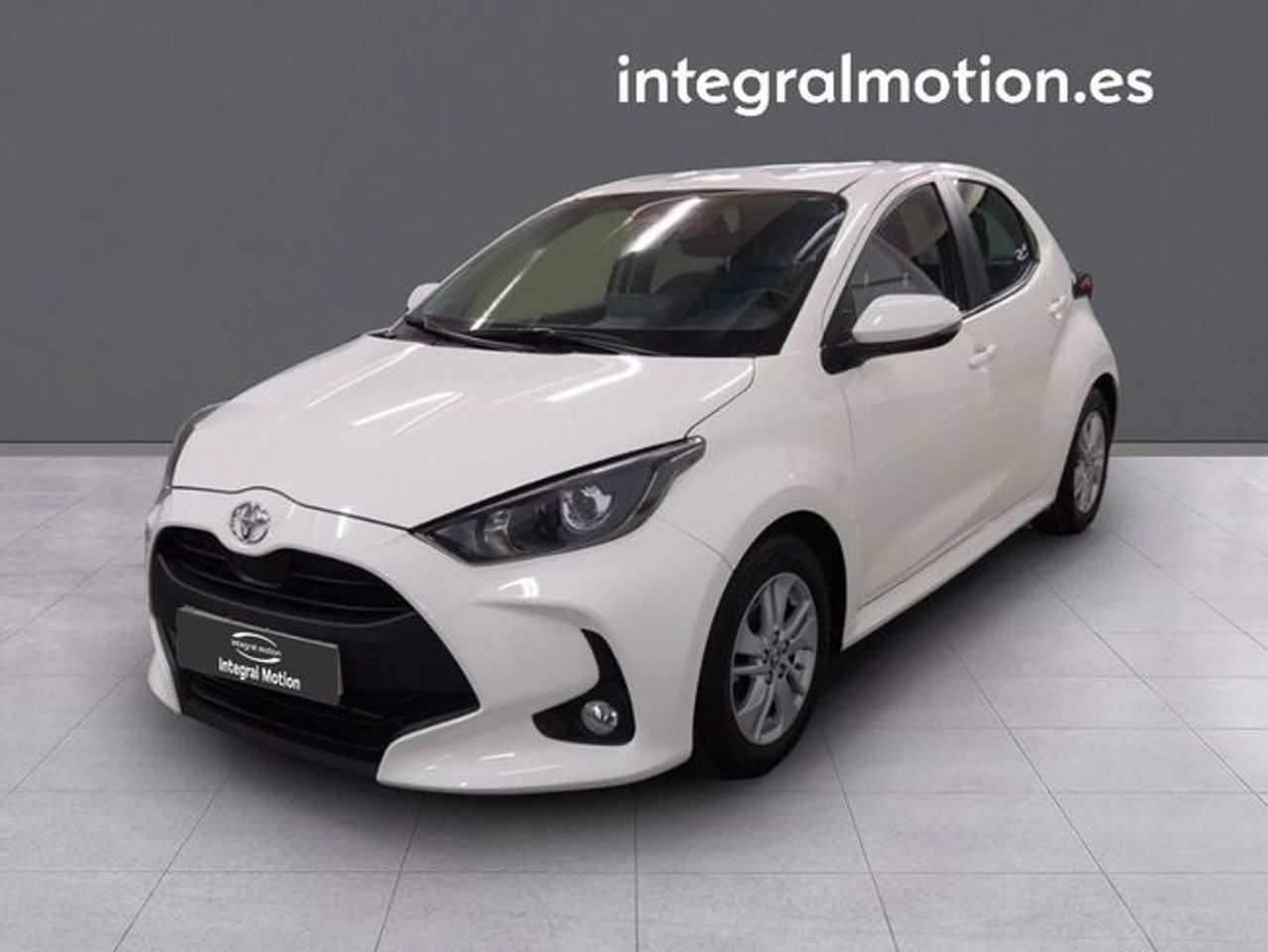 Toyota Yaris 1.5 120H Business Plus