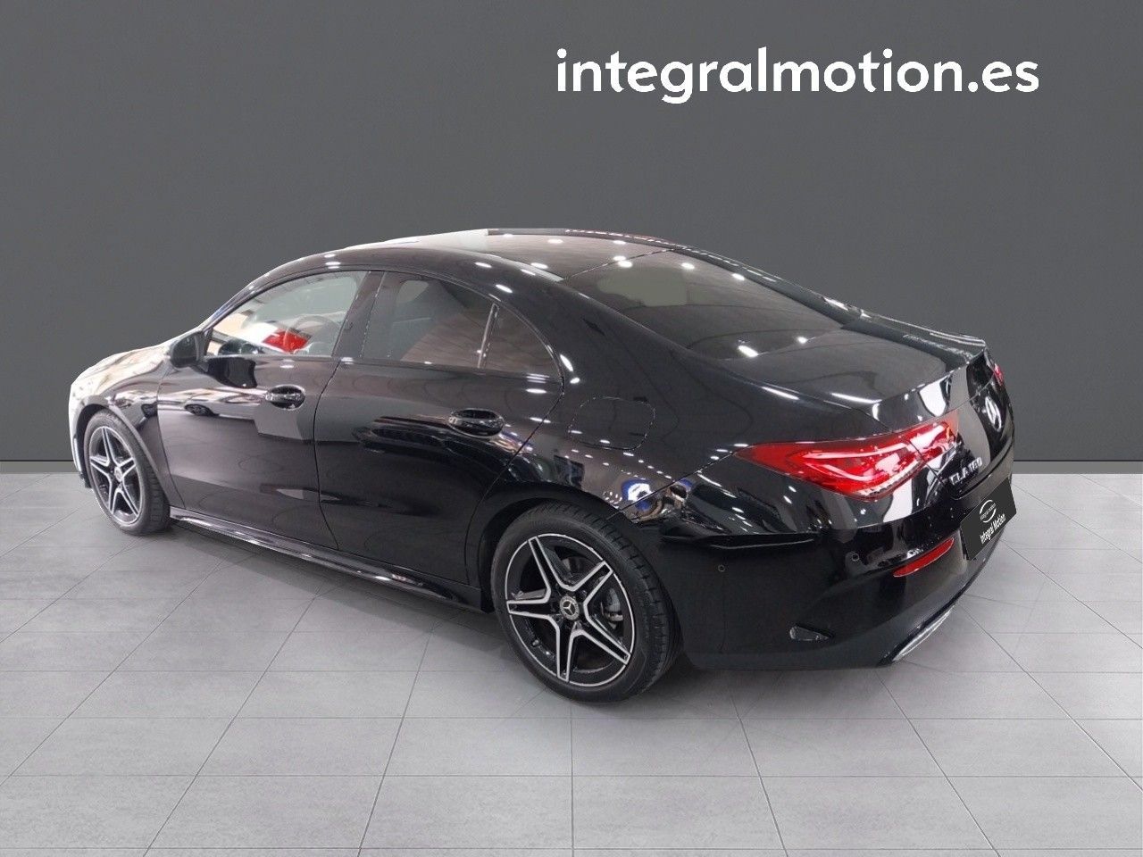 mercedes cla 2023 / foto grande (3)