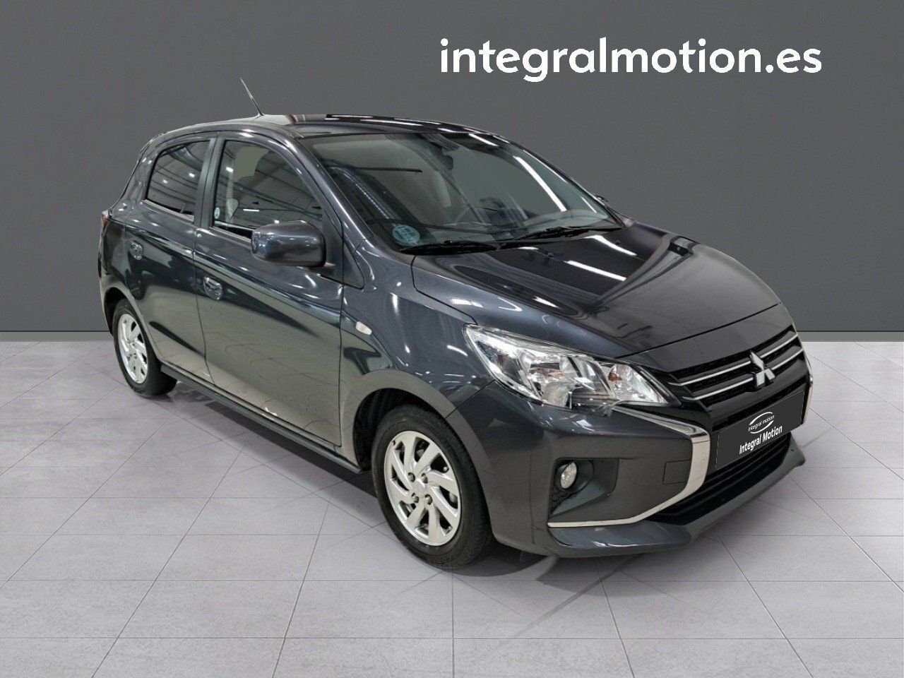 mitsubishi space star 2024 / foto grande (2)
