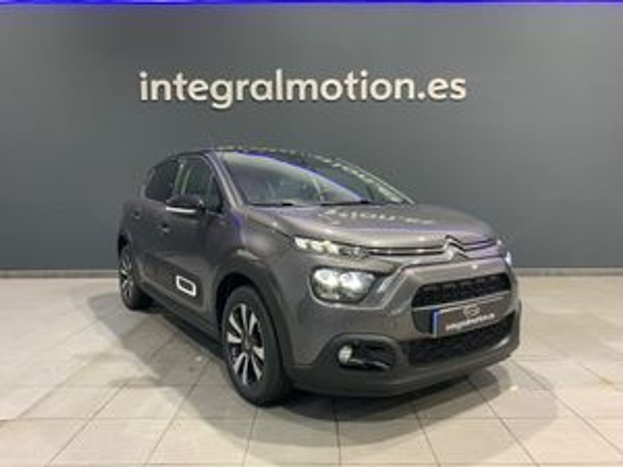 Furgoneta con ayudantes  de segunda mano - citroën c3 2024 /
