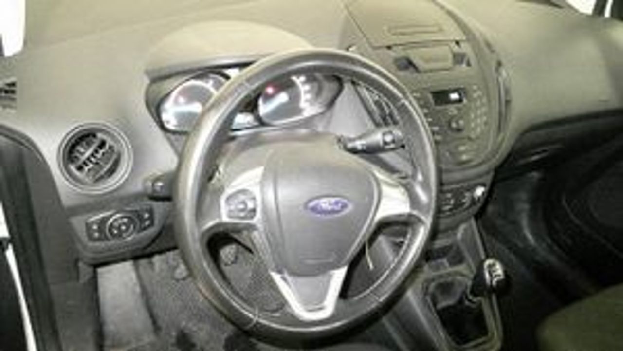 ford transit courier 2019 / foto grande (2)