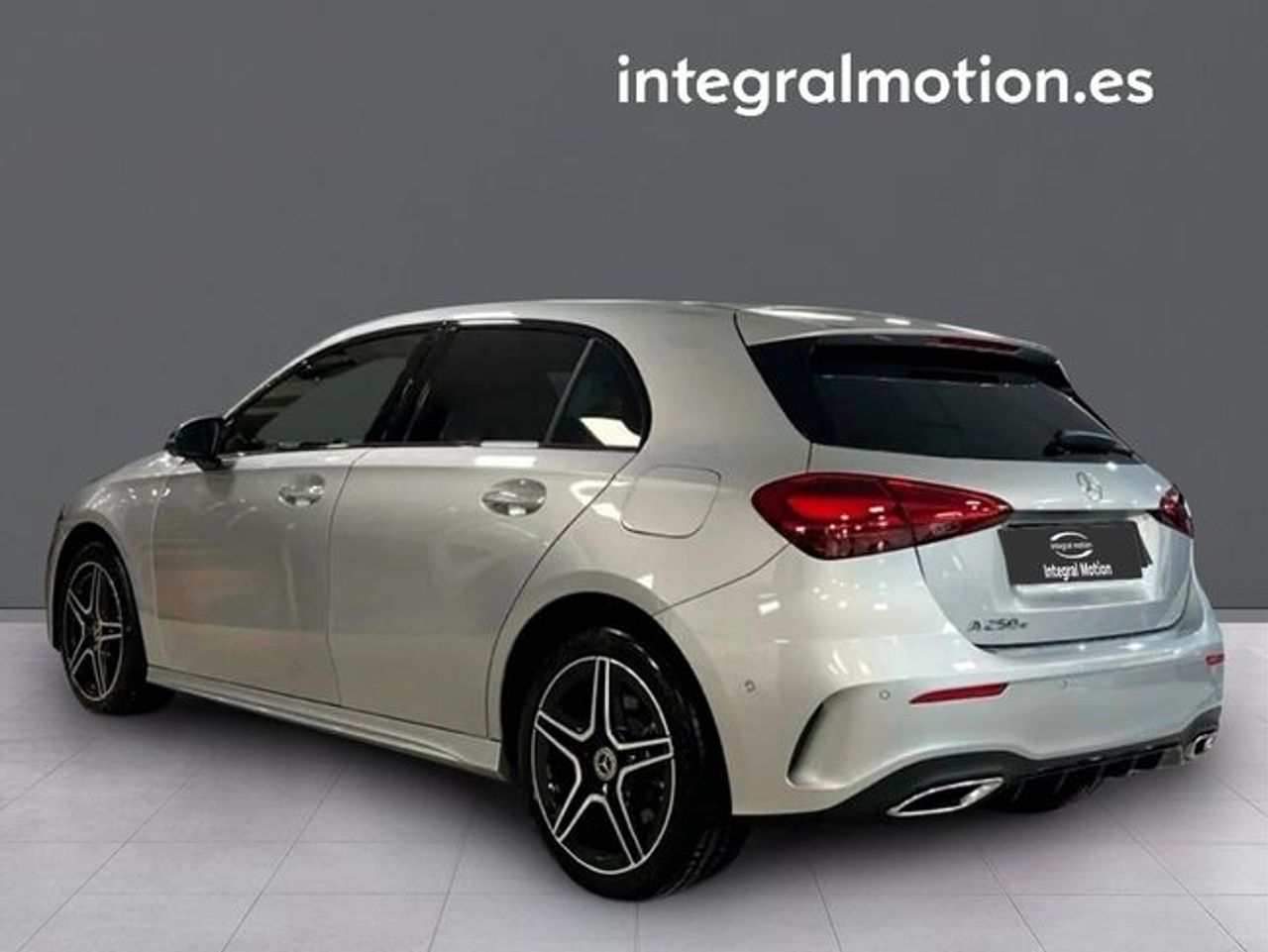 mercedes clase a 2024 / foto grande (2)