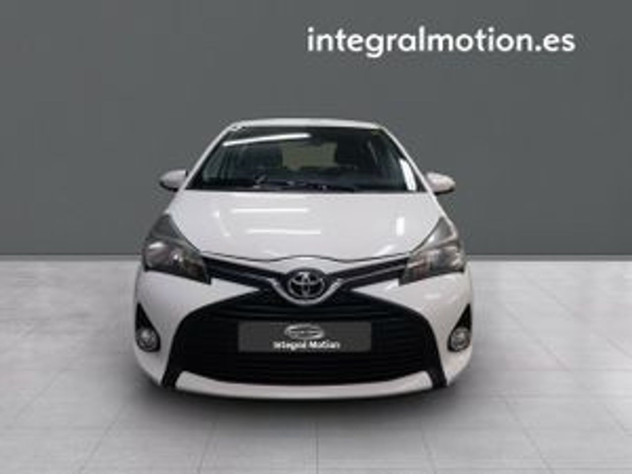 Foto toyota yaris 2015 /
