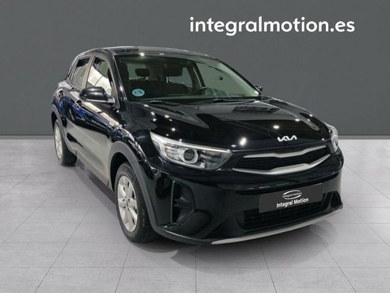 kia stonic 2023 / foto grande (2)