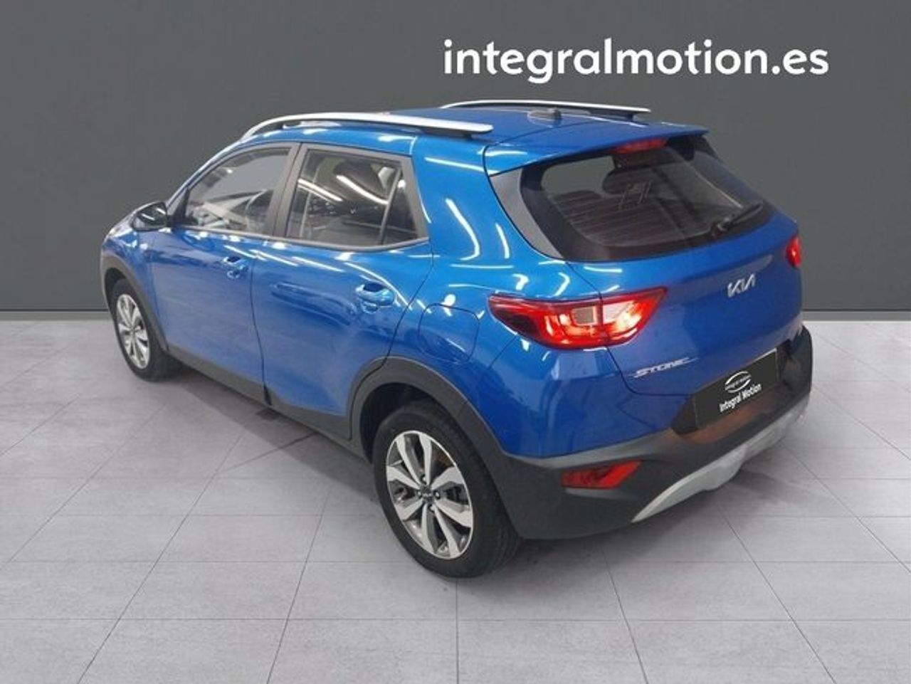 kia stonic 2023 / foto grande (3)