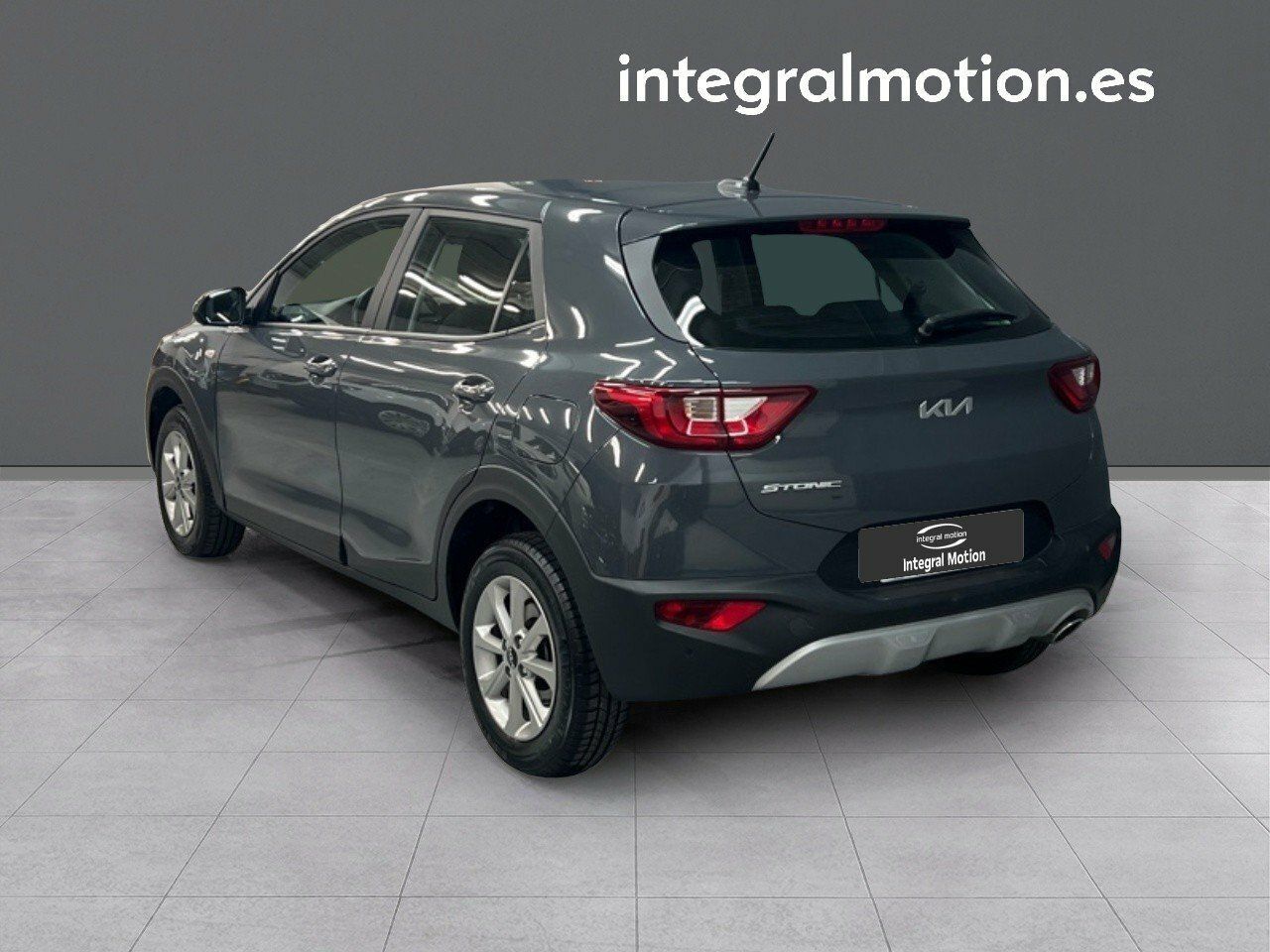 kia stonic 2023 / foto grande (3)