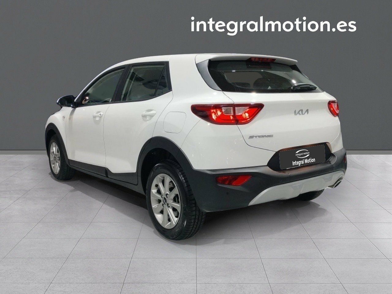 kia stonic 2023 / foto grande (3)