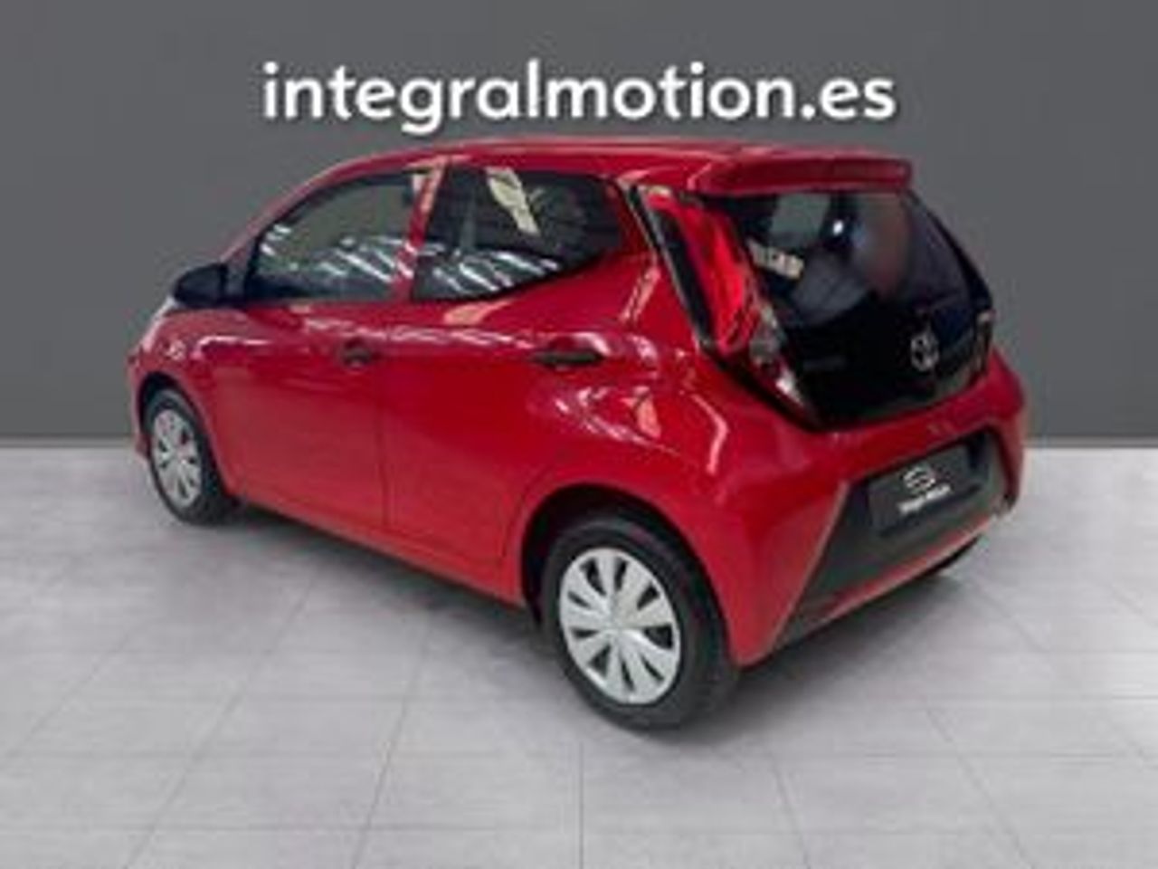 toyota aygo 2022 / foto grande (2)
