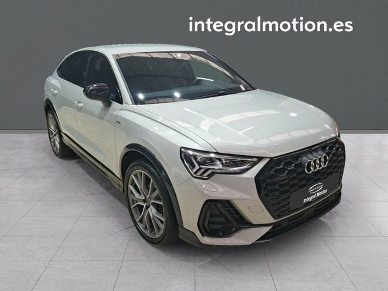 audi q3 2021 / foto grande (2)