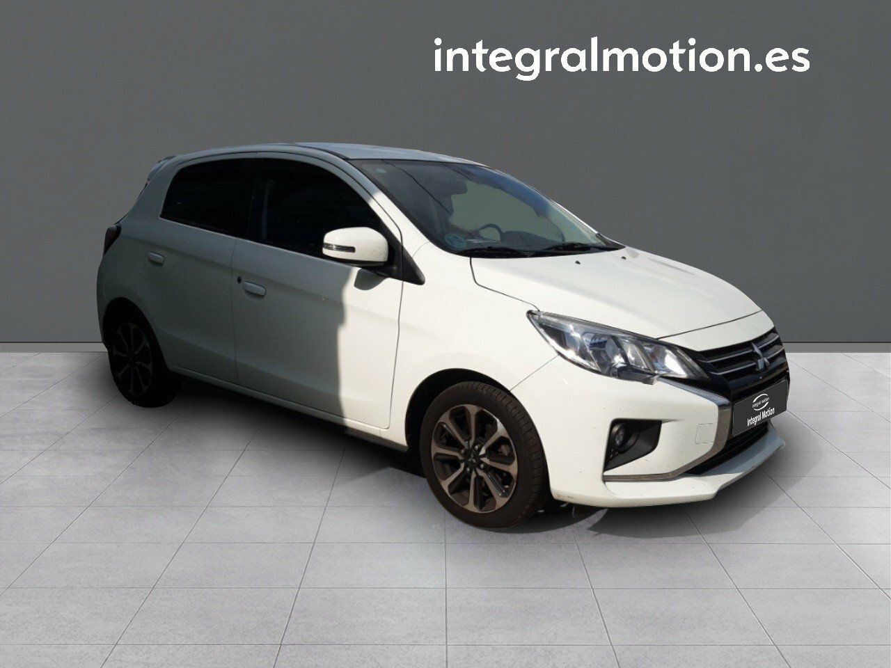 mitsubishi space star 2023 / foto grande (2)