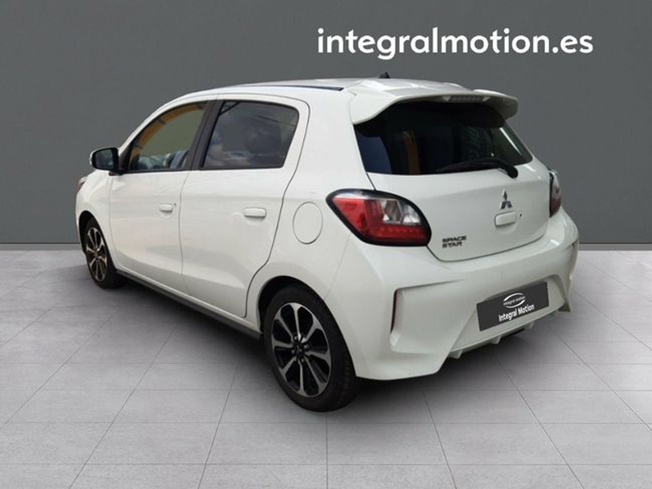 mitsubishi space star 2023 / foto grande (3)