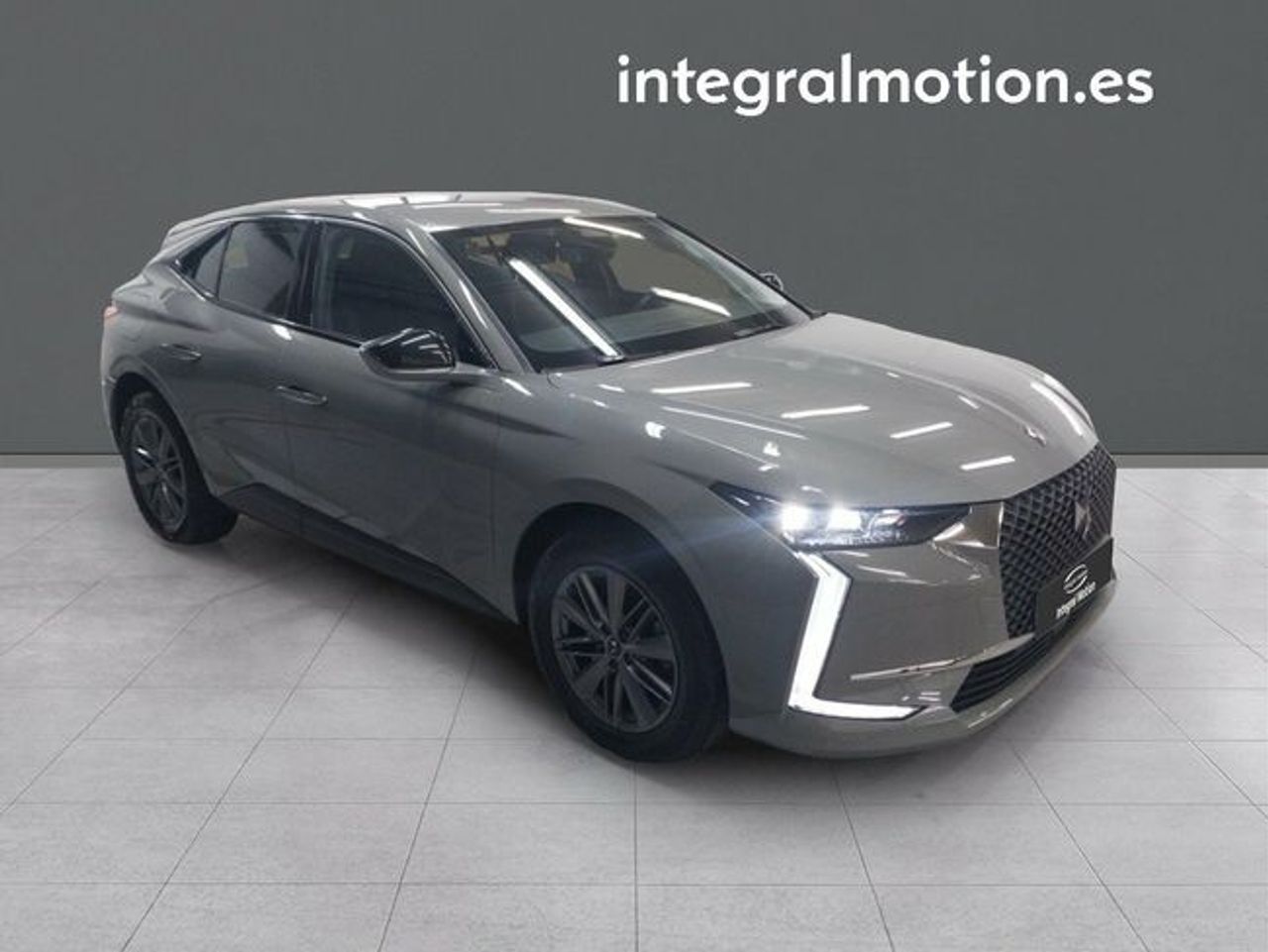 ds automobiles ds 4 2023 / foto grande (2)