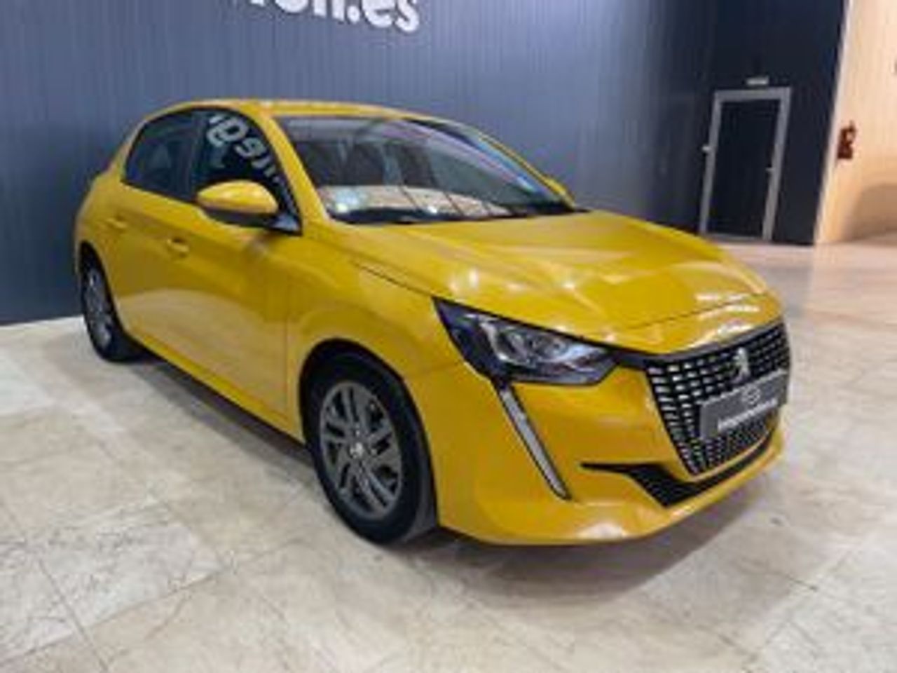 peugeot 208 2021 / foto grande (2)