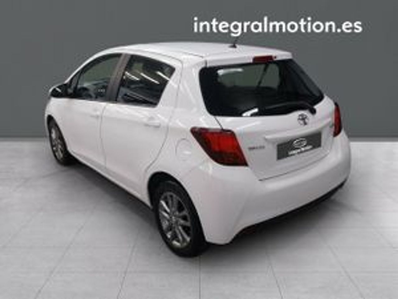 toyota yaris 2015 / foto grande (3)