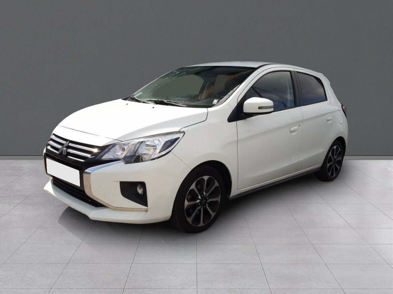 Foto mitsubishi space star 2023 /