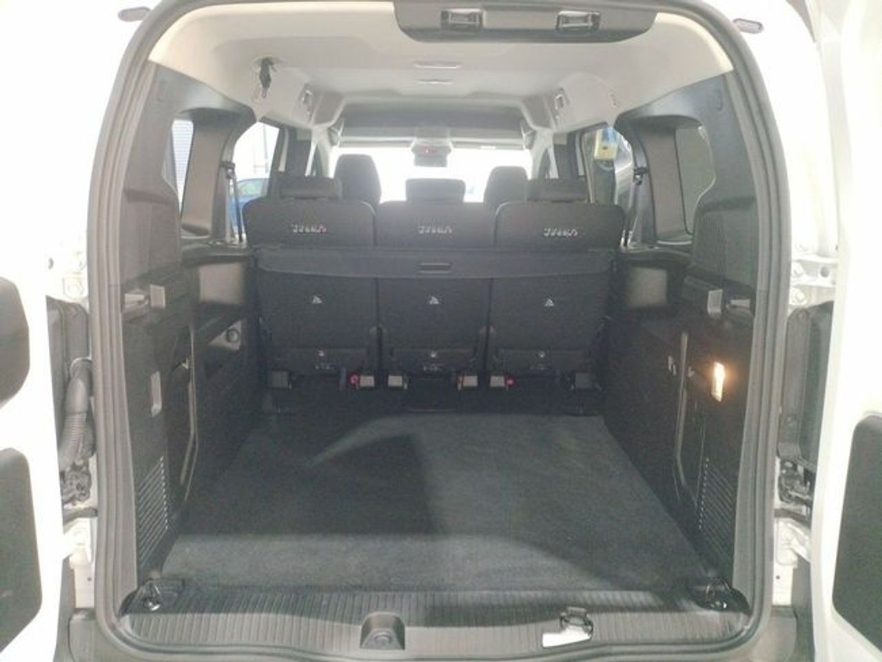 renault kangoo combi 2024 / foto grande (3)