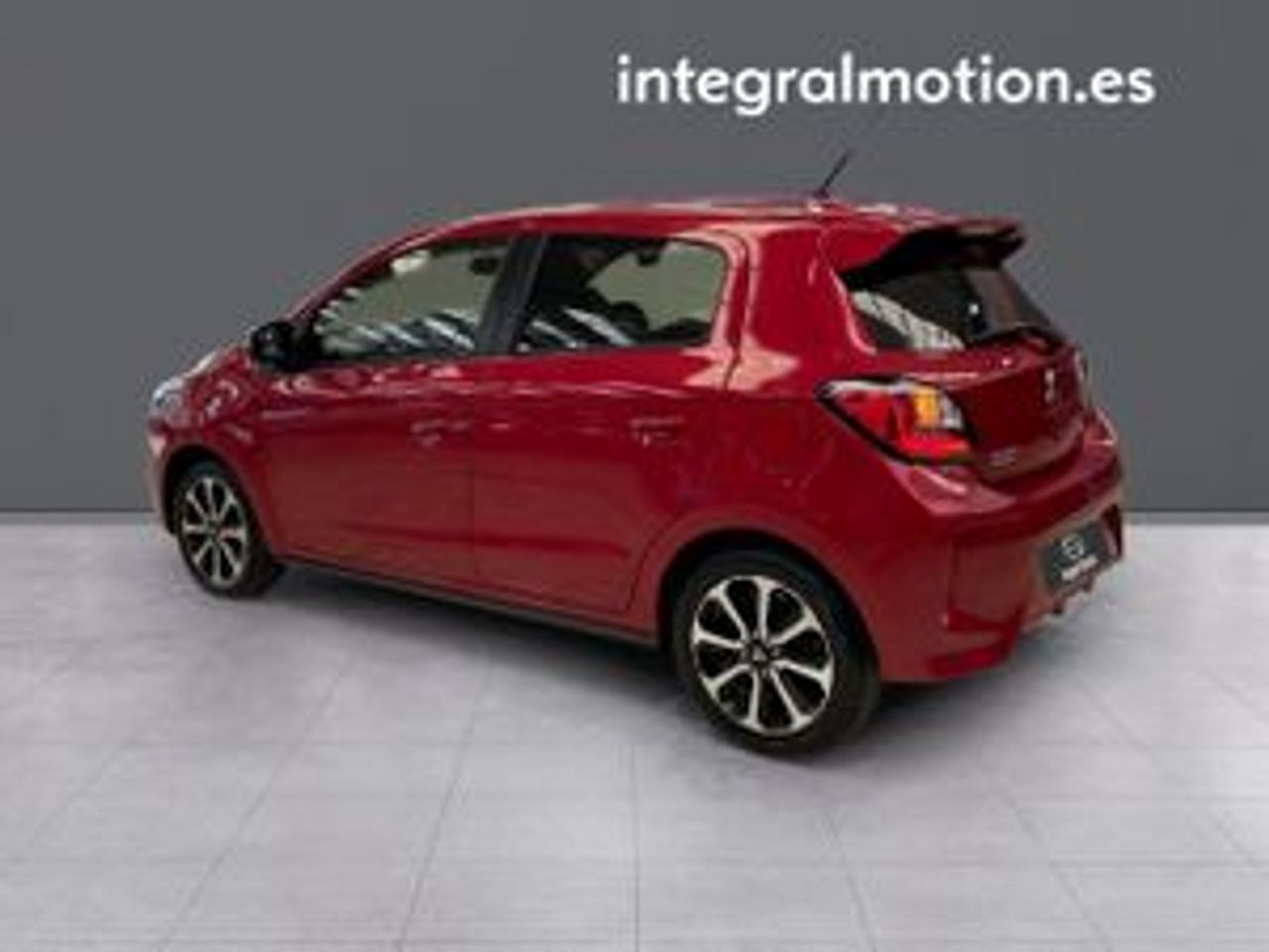 mitsubishi space star 2023 / foto grande (3)