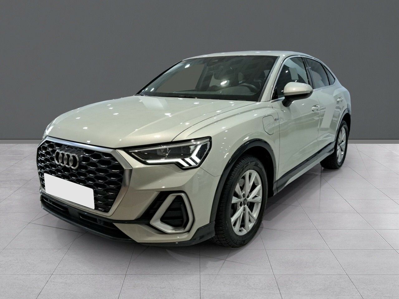Foto audi q3 2021 /