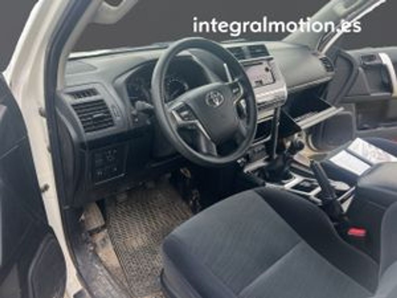 Foto toyota land cruiser 2020 /