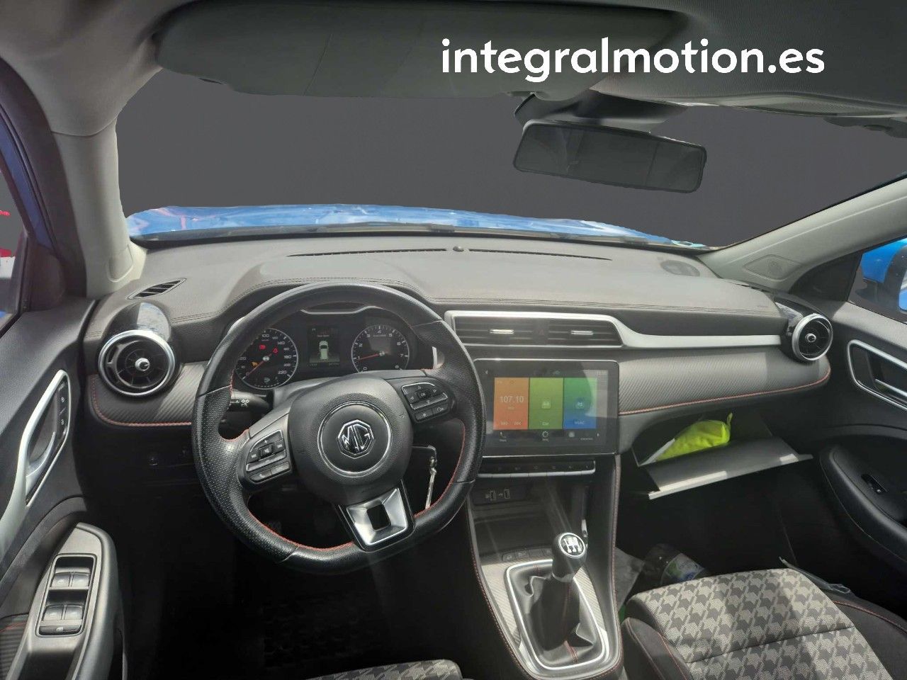 mg zs 2022 / foto grande (3)