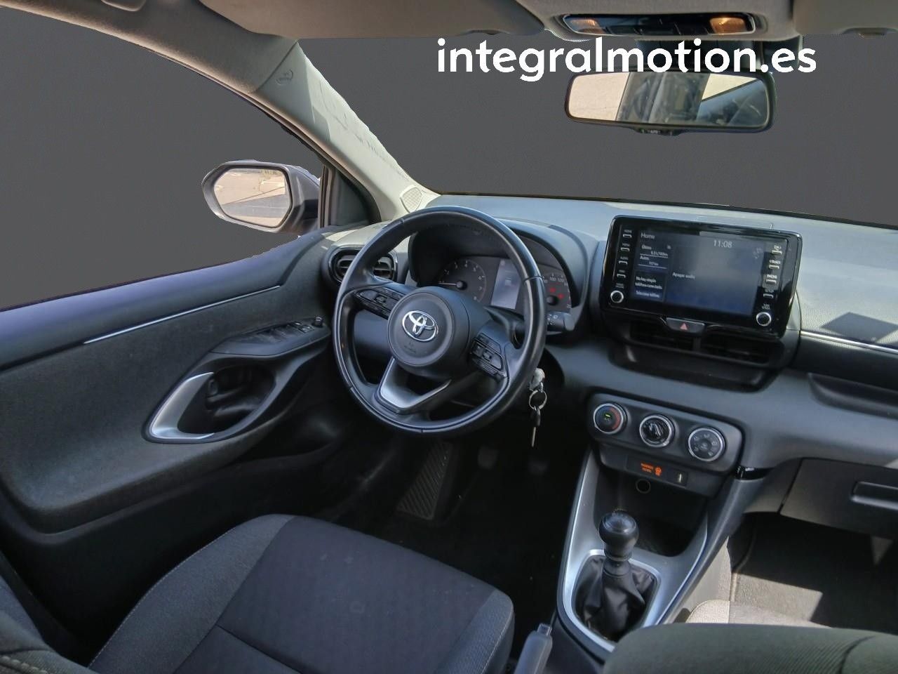 toyota yaris 2021 / foto grande (2)