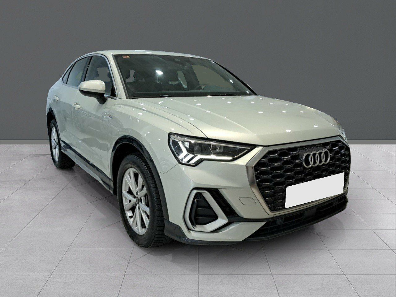 audi q3 2021 / foto grande (3)