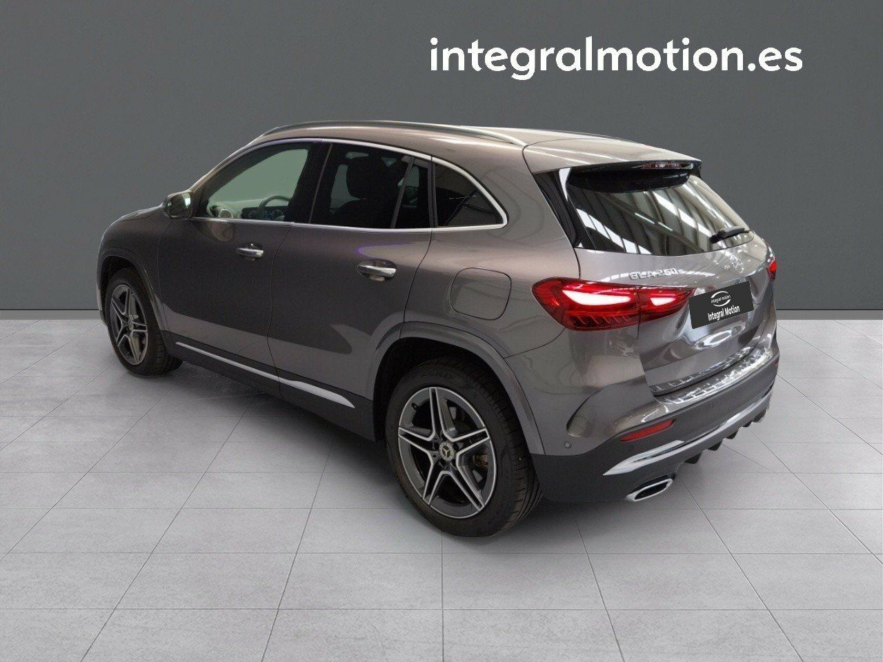 mercedes gla 2024 / foto grande (3)