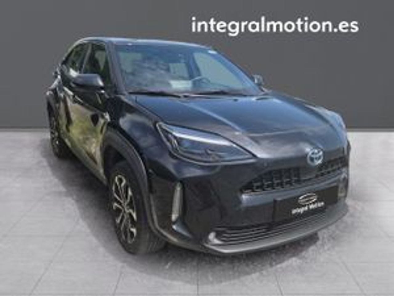 toyota yaris cross 2024 /