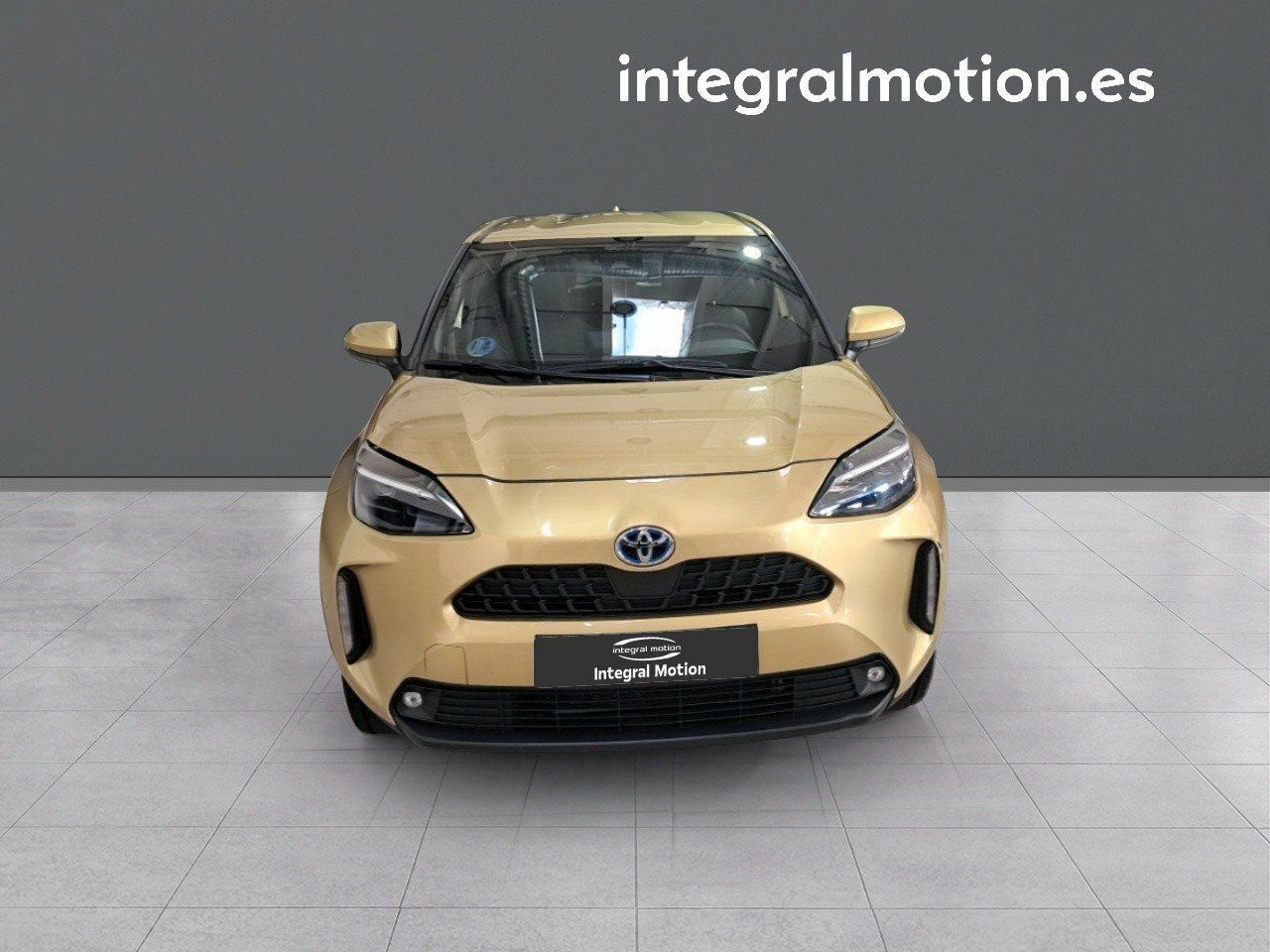 toyota yaris cross 2024 /