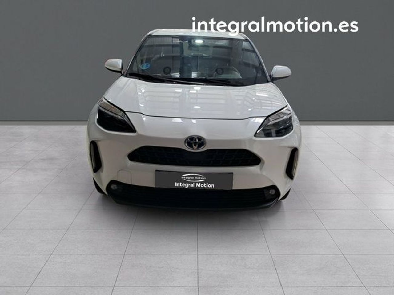 toyota yaris cross 2024 /