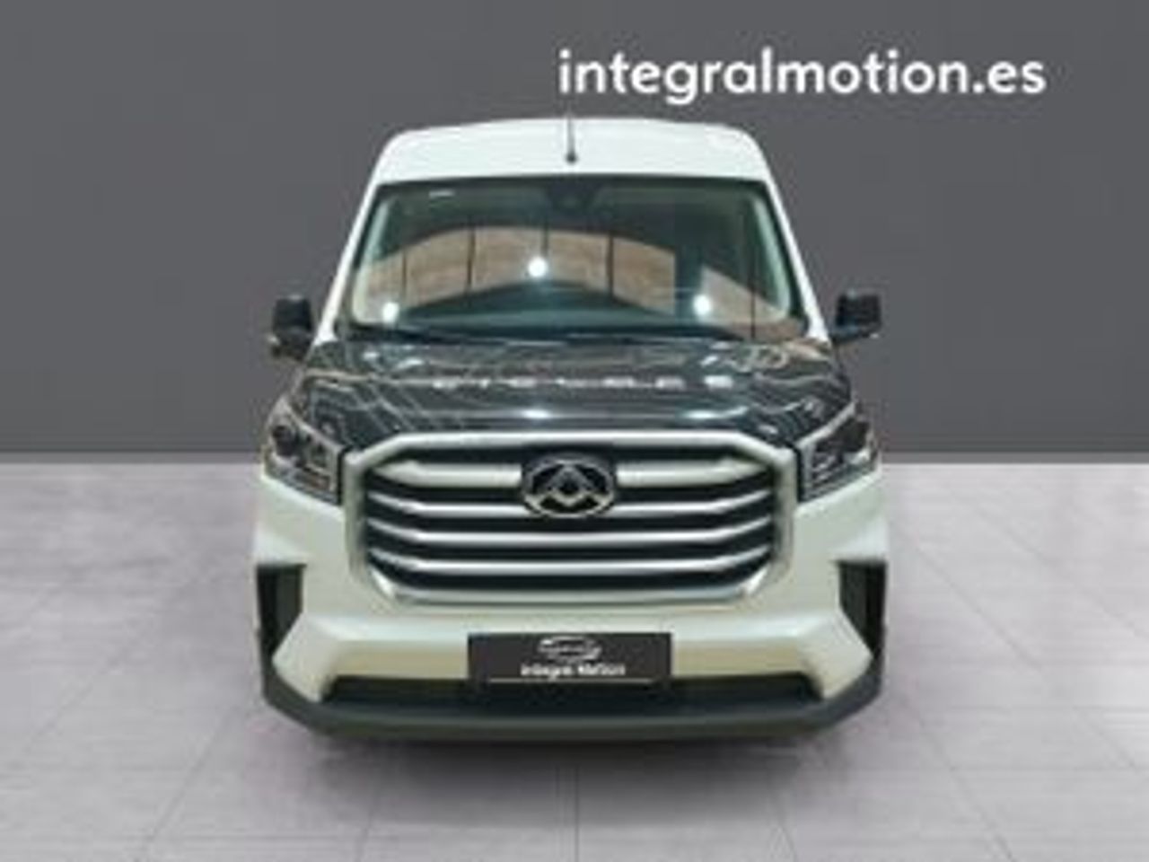 maxus deliver 9 2025 /