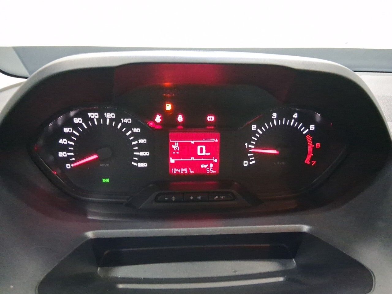 Peugeot Partner 1.5 HDI FURGON 100CV - foto 9