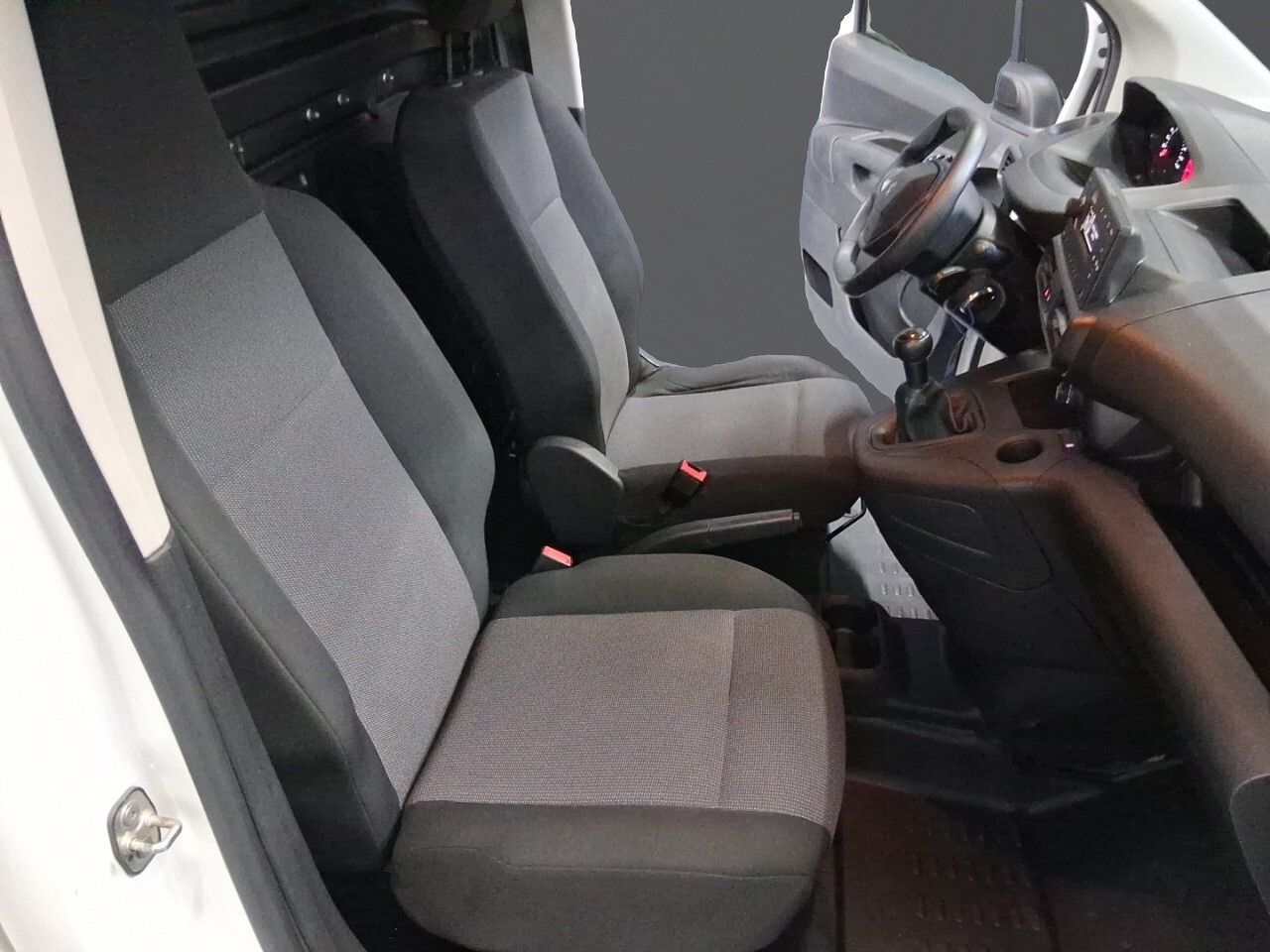 Peugeot Partner 1.5 HDI FURGON 100CV - foto 10