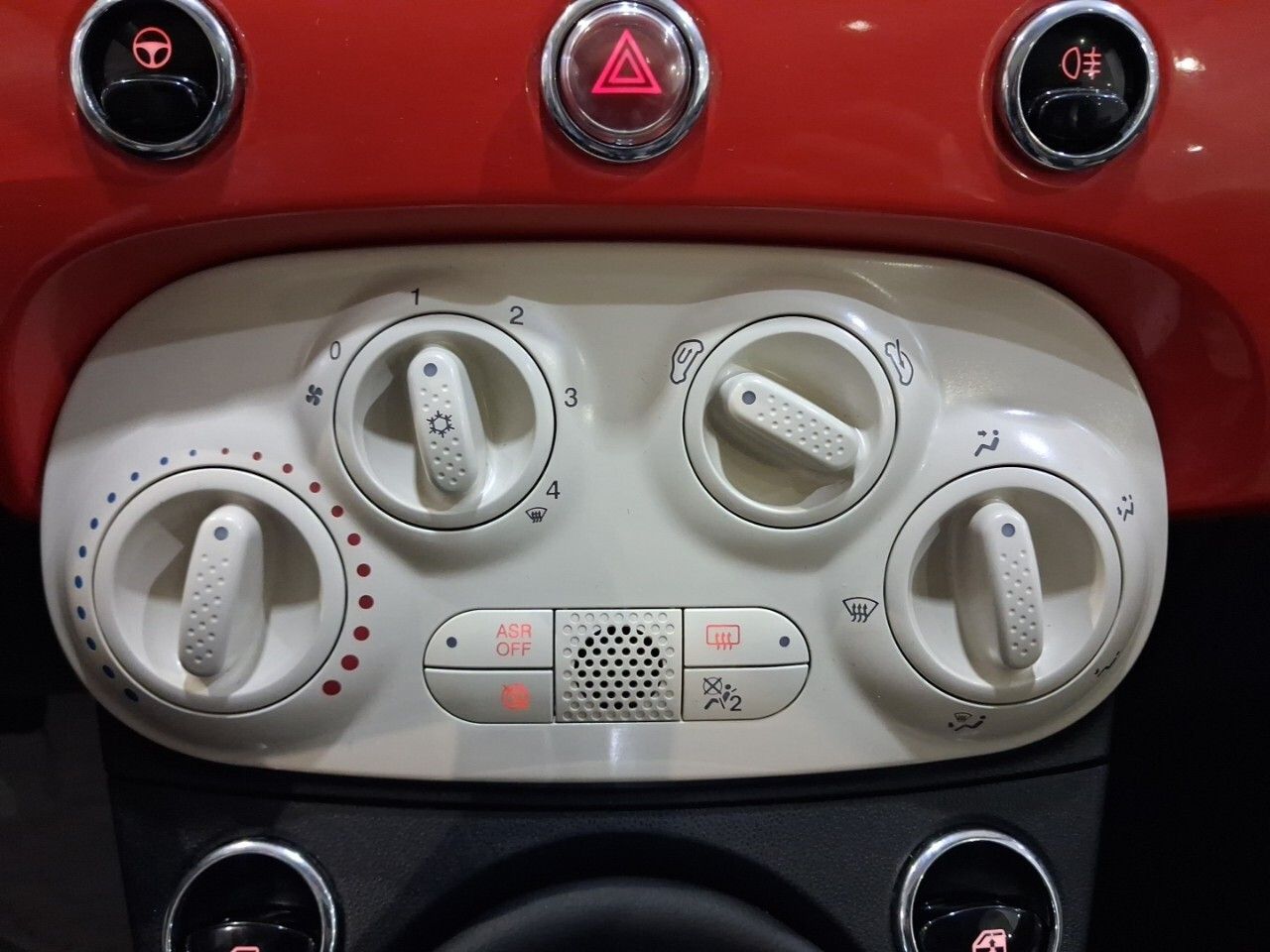 Fiat 500 Dolcevita 1.0 Hybrid 51KW (70 CV) - foto 17