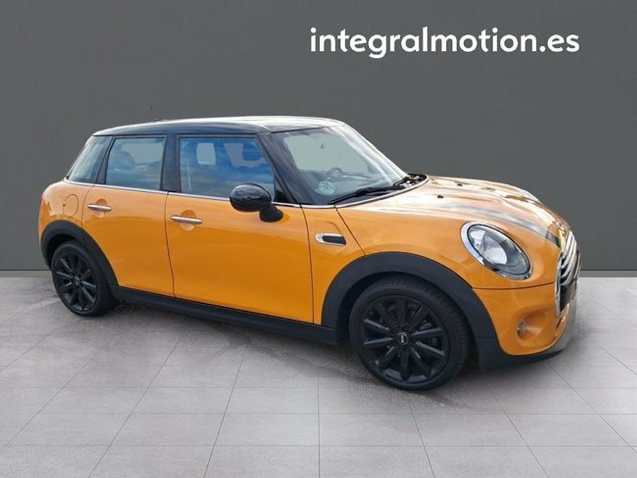 MINI MINI COOPER D 5 DOORS64238154910723122
