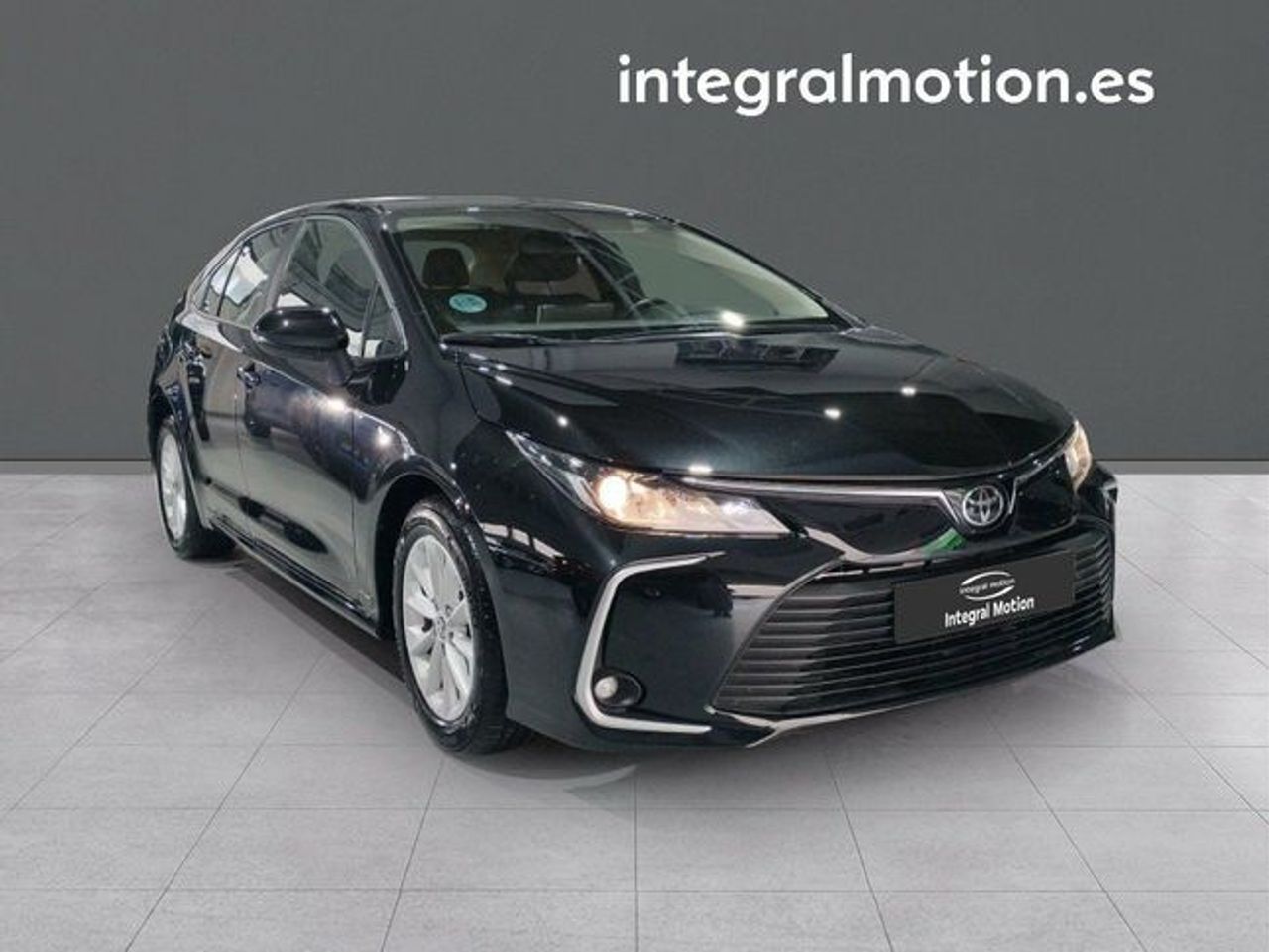 Toyota Corolla Sedán  125H Active Tech