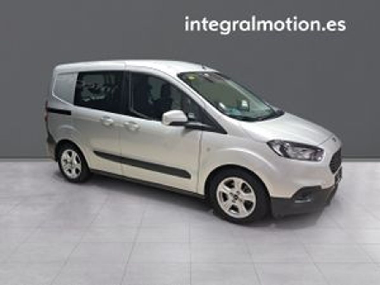 Ford Transit Courier KOMBI TREND1.5