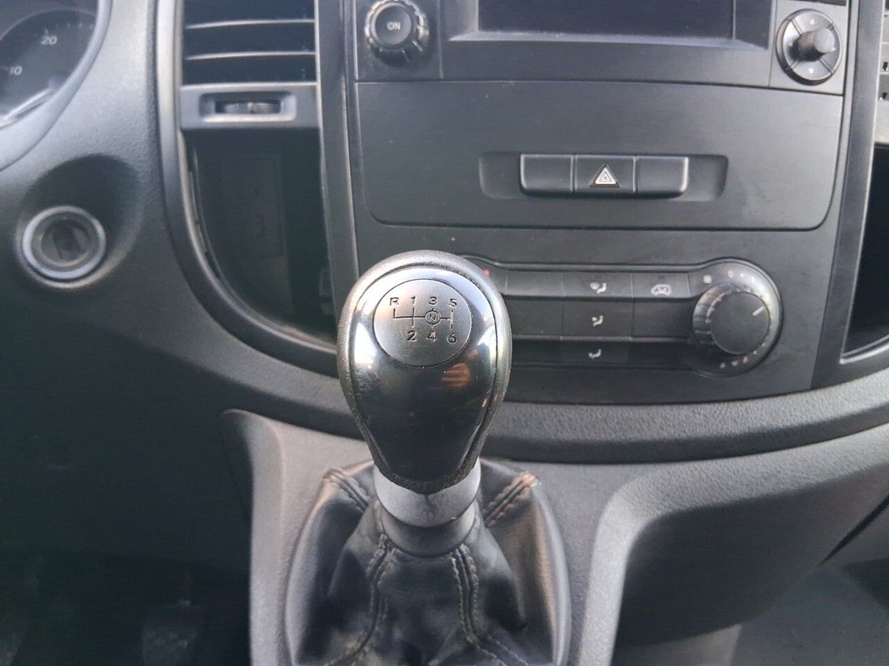 Mercedes Vito 111CDI LARGA - foto 12