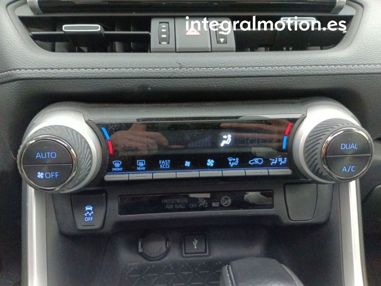 Toyota Rav4 2.5l 220H Style - foto 9