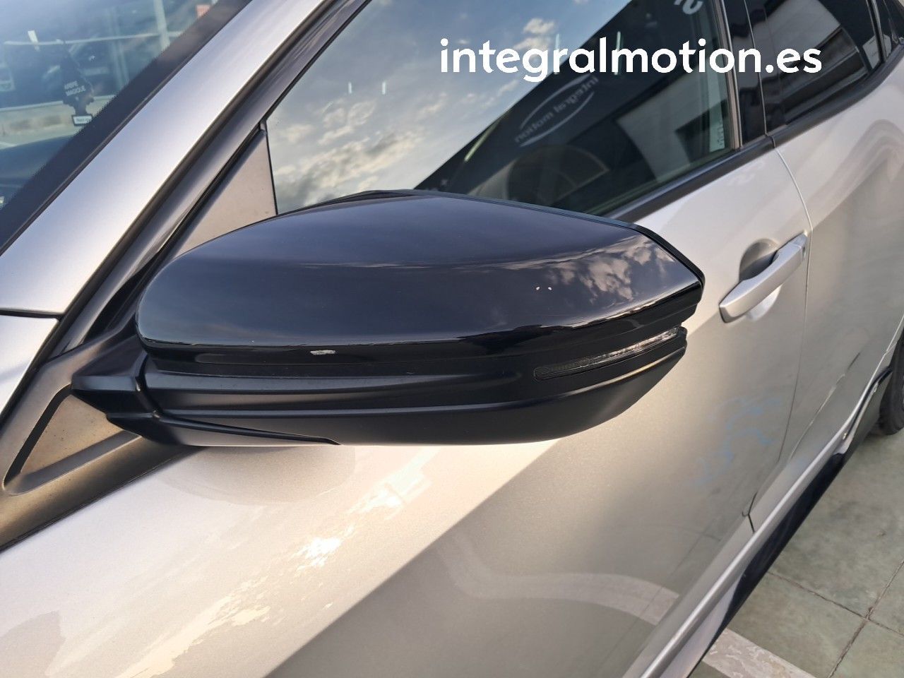 Honda Civic 1.0 I-VTEC TURBO DYNAMIC NAV - foto 30