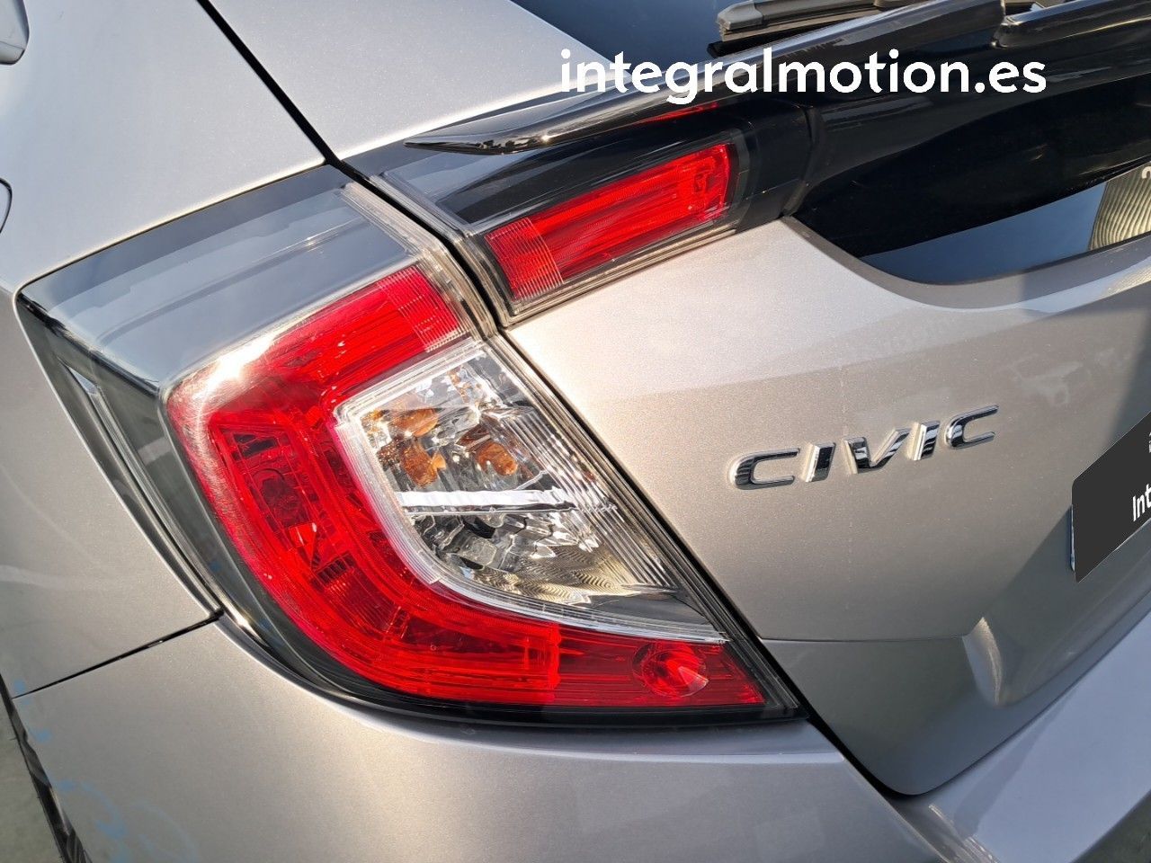 Honda Civic 1.0 I-VTEC TURBO DYNAMIC NAV - foto 27