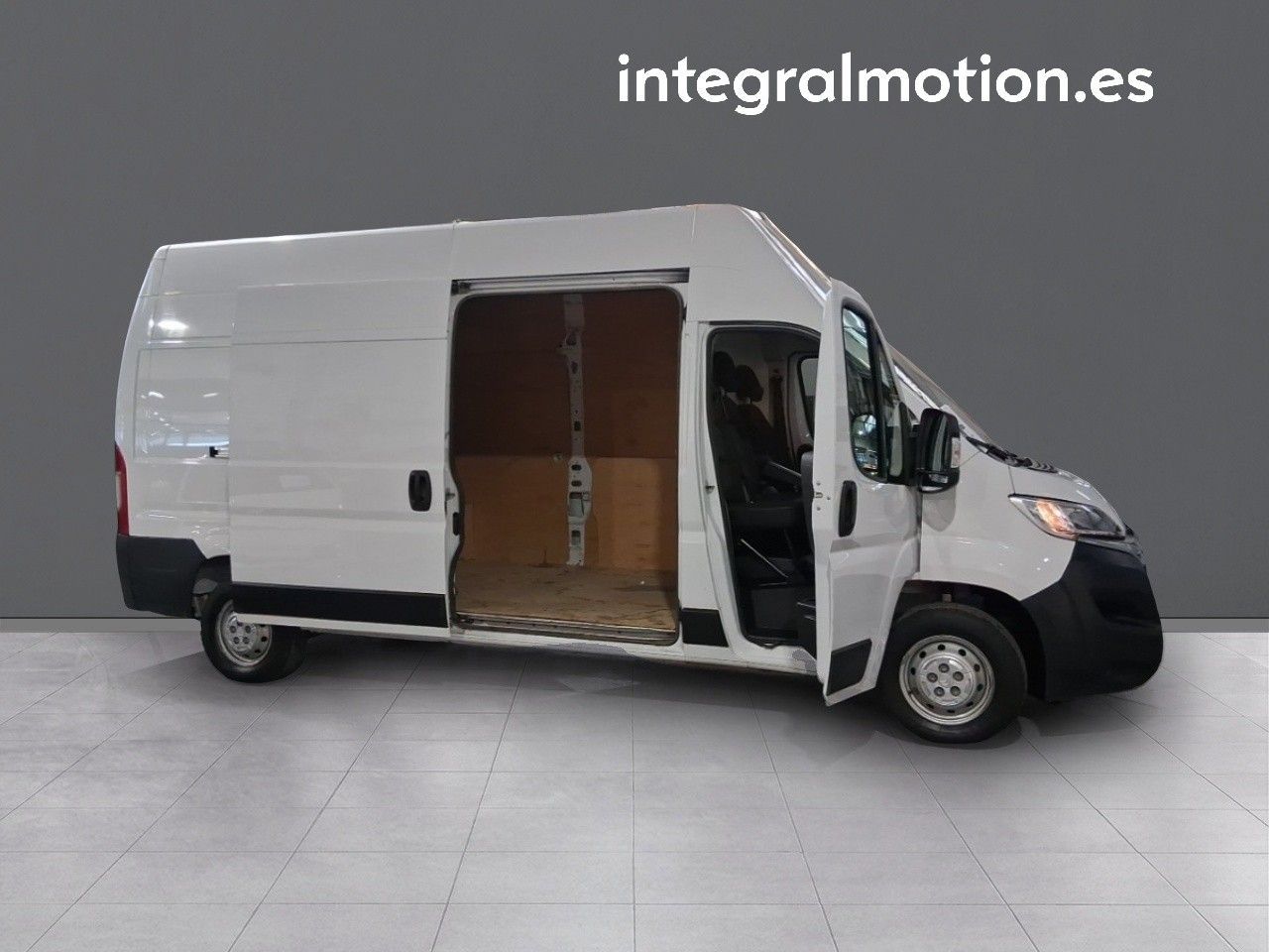 Citroën Jumper BlueHDi 103KW (140CV) Furgón 35L3H3 - foto 15