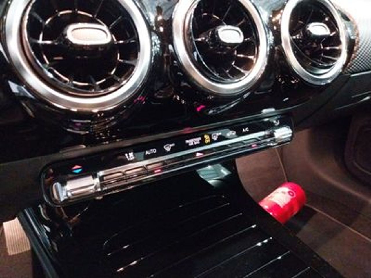 Mercedes Clase A Sedán A 180 d - foto 16