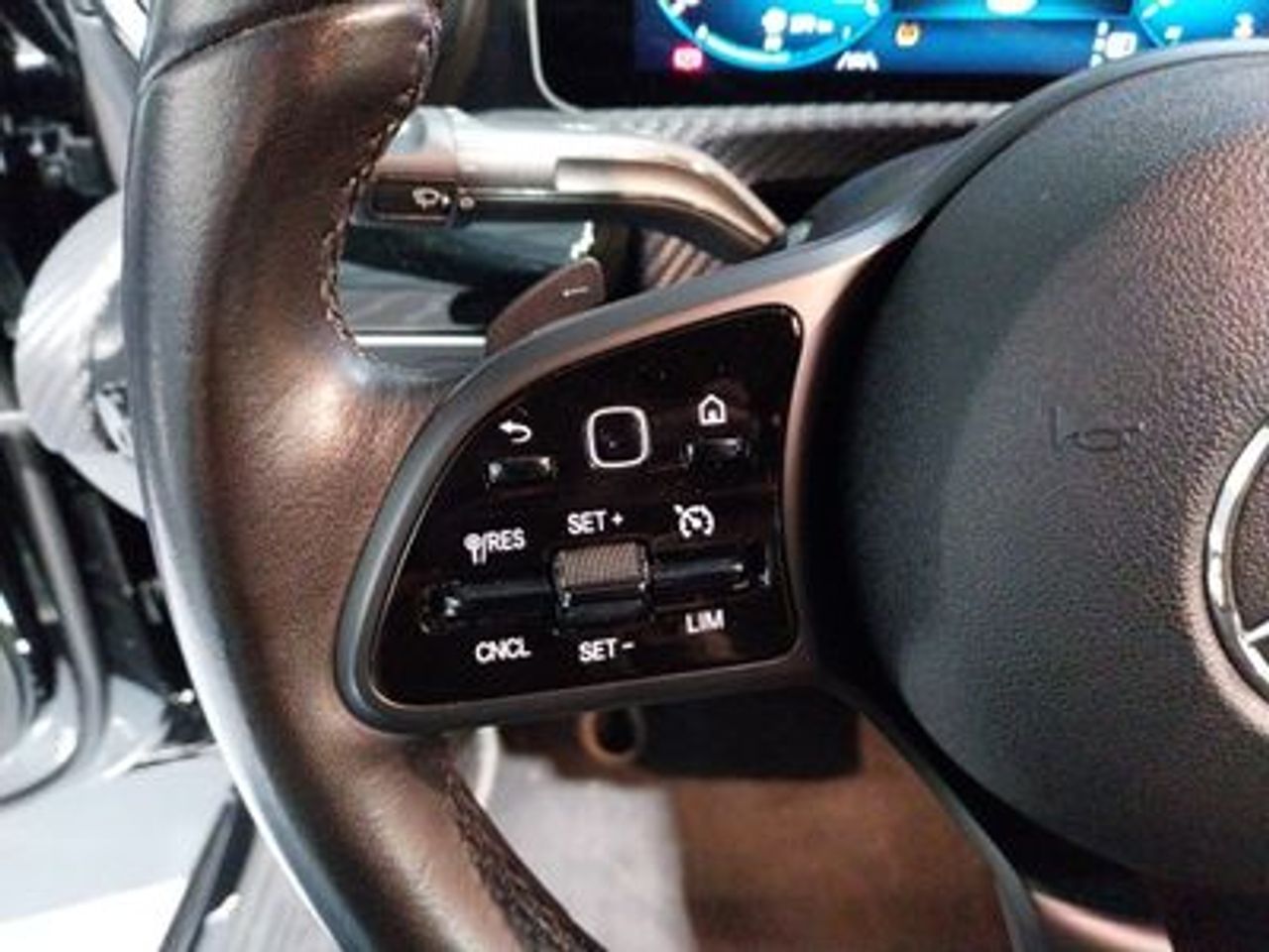 Mercedes Clase A Sedán A 180 d - foto 11