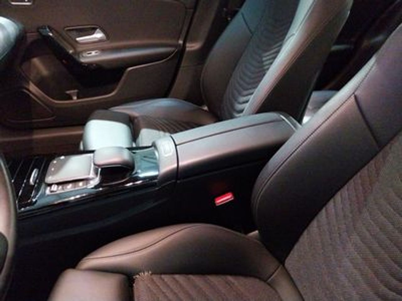 Mercedes Clase A Sedán A 180 d - foto 21