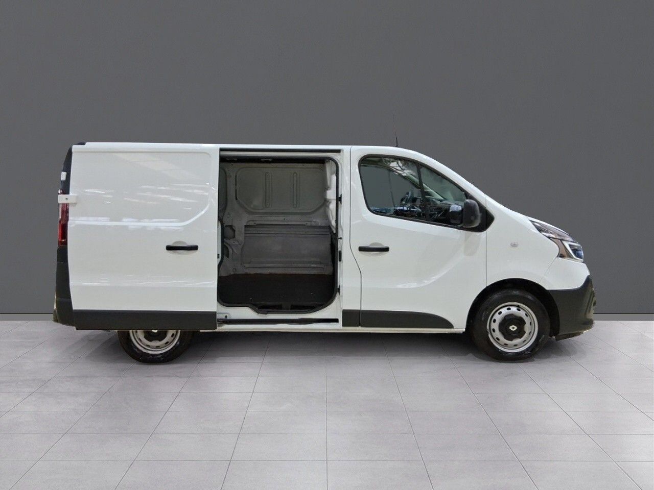 Renault Trafic Furgón 2.0 120 CV (88 kW) - foto 16