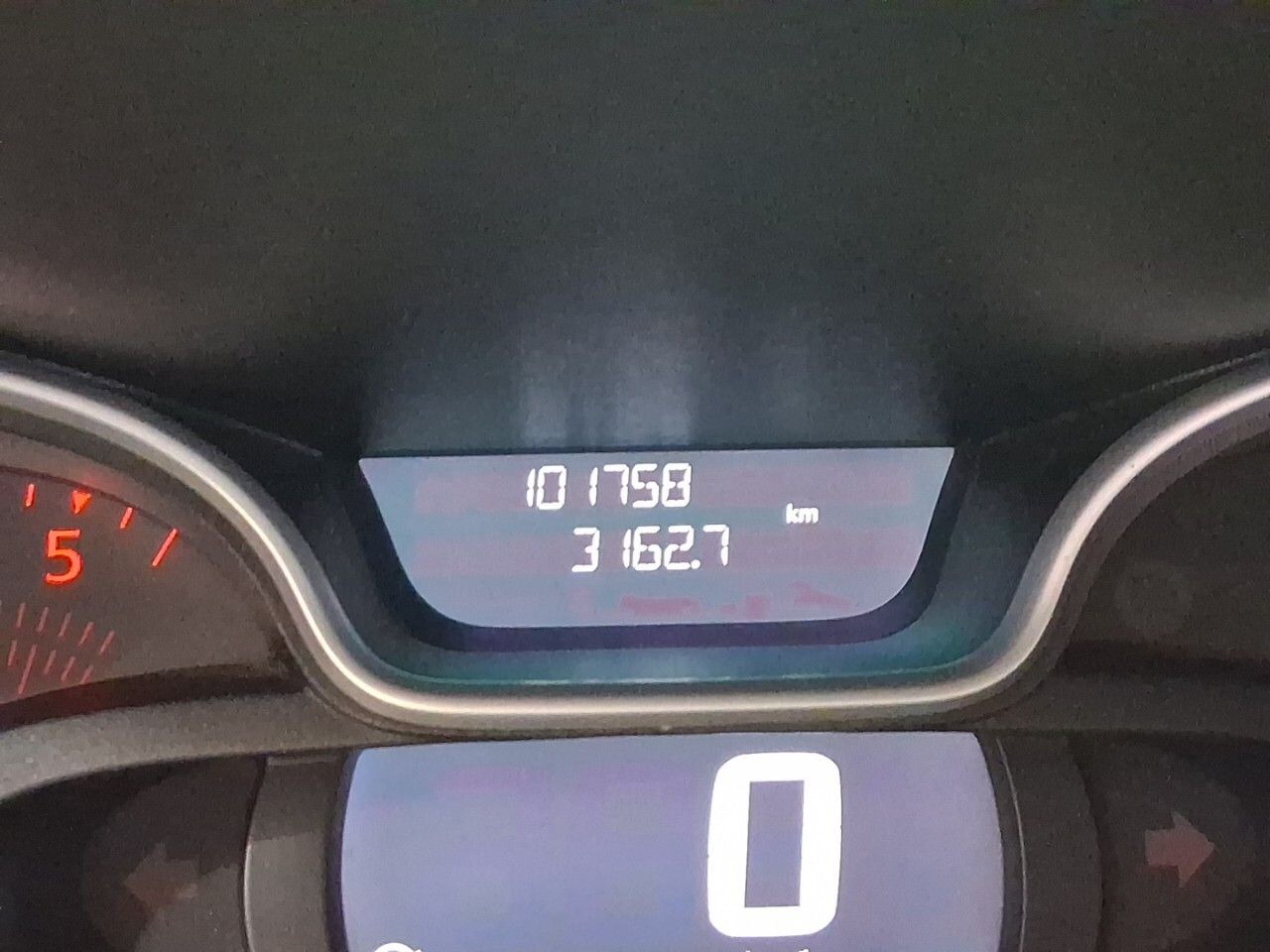 Renault Trafic Furgón 2.0 120 CV (88 kW) - foto 9