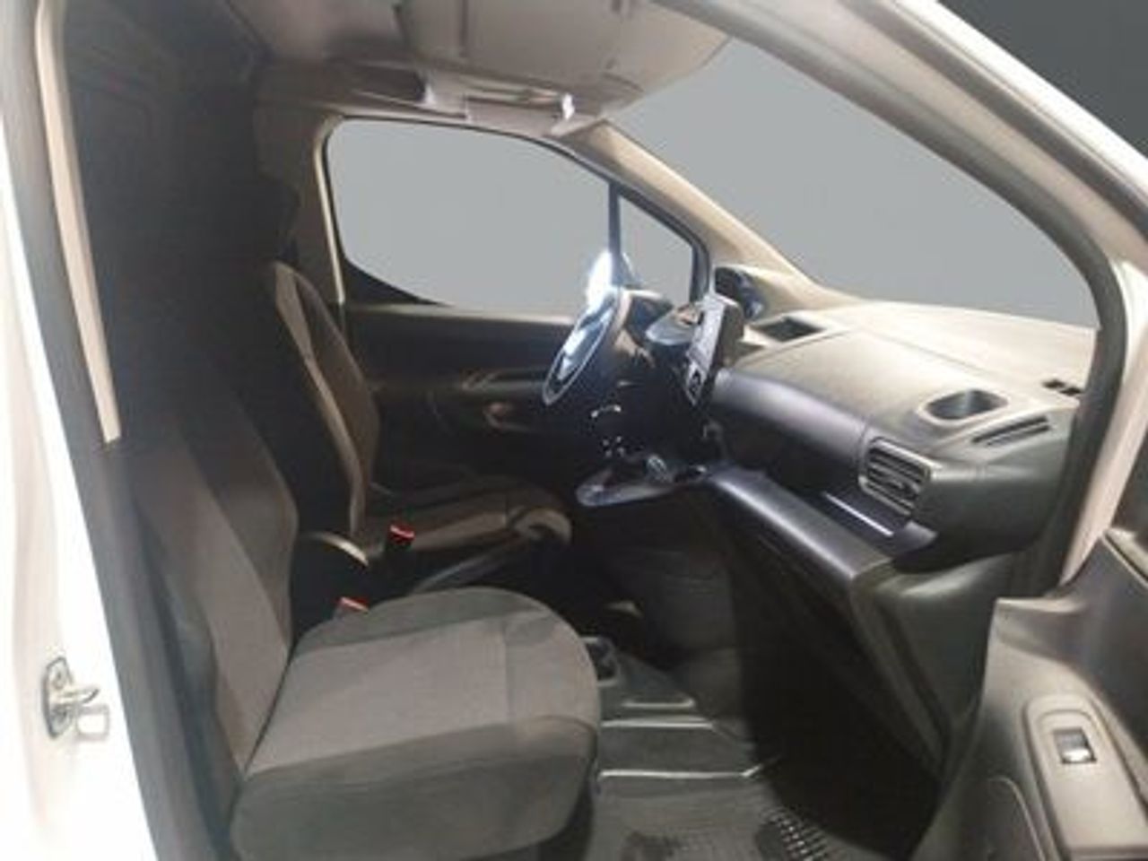 Peugeot Partner 1.5 HDI FURGON 100CV - foto 8