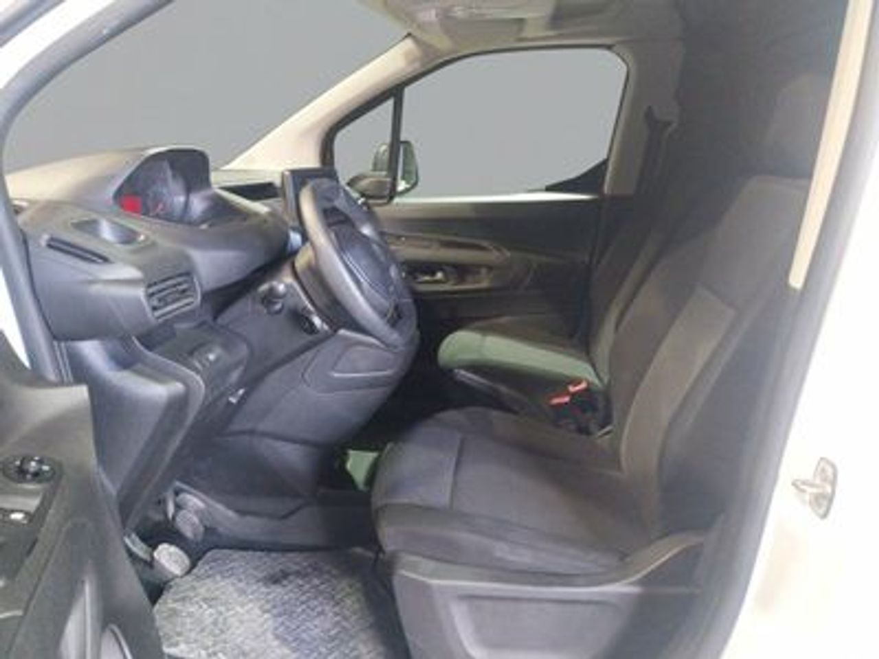 Peugeot Partner 1.5 HDI FURGON 100CV - foto 6