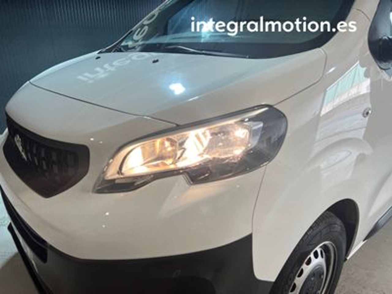 Peugeot Expert Furgón BlueHDI 100 S&S 6V Long - foto 14